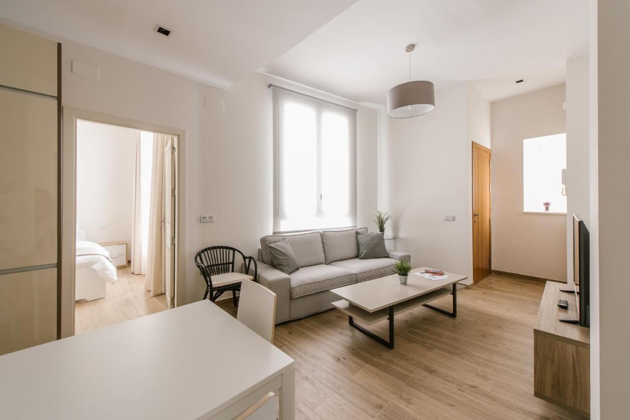Apartment T1, Tirso De Molina, Luminoso Y Tranquilo Sevilla